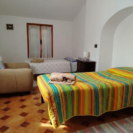 Casa Stefano Apartment Ceriana Luaran gambar